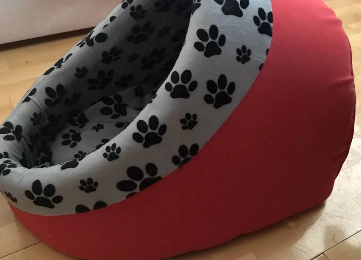 Lezhanka-domik dlya kotov (Лежанка-домик для котов), Mixed Breed (Kotyata Darom)