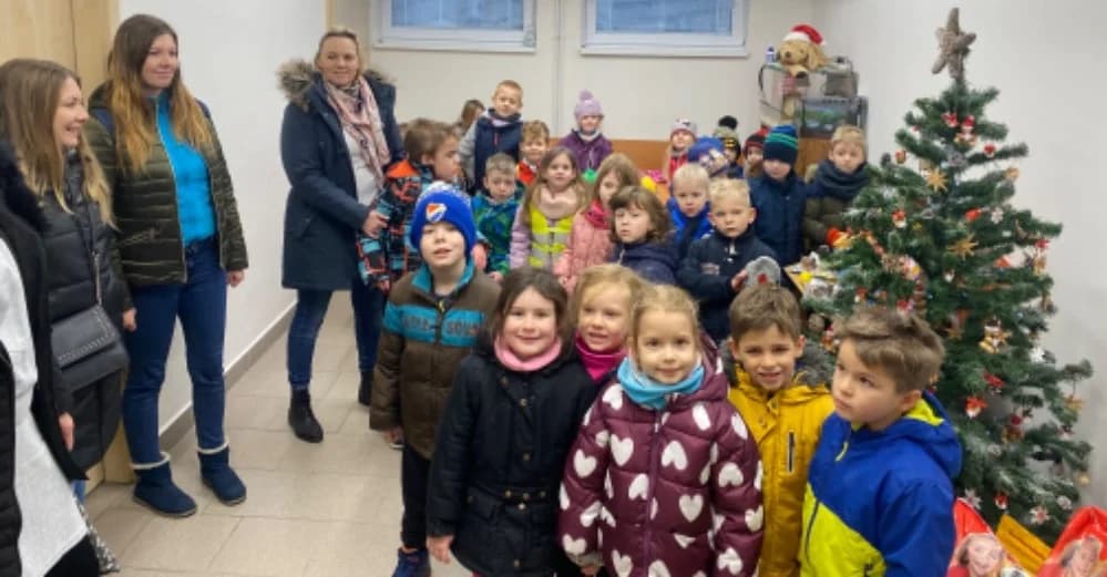 Poděkování MŠ Ludvíka Podéště,  Mixed Breed for adoption at Psí útulek