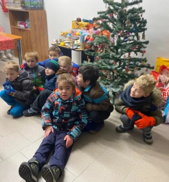 Poděkování MŠ Ludvíka Podéště,  Mixed Breed for adoption at Psí útulek — photo 5 of 5