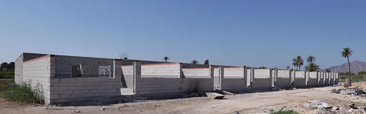 Phase 2 kennels taking shape, female 3yo Mixed Breed for adoption at SAT Animal Rescue Torrevieja